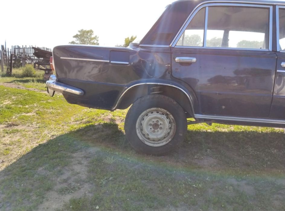 Продается ВАЗ 2103 жигули