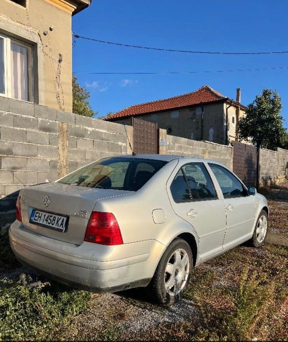 Volkswagen Bora 2.3 Бензин/газ 98г.