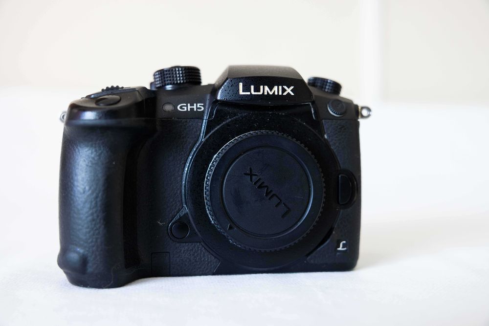 Panasonic GH5 +obiectiv Panasonic 45-175mm Powerzoom