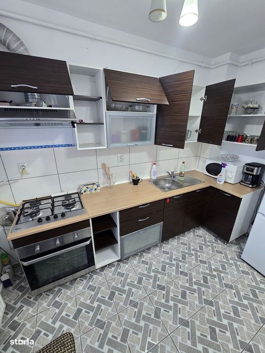 De închiriat Apartament 1 cameră Bucătărie separată Calea Baciului