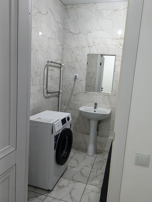 Сдам 1. 5 комн. Квартиру