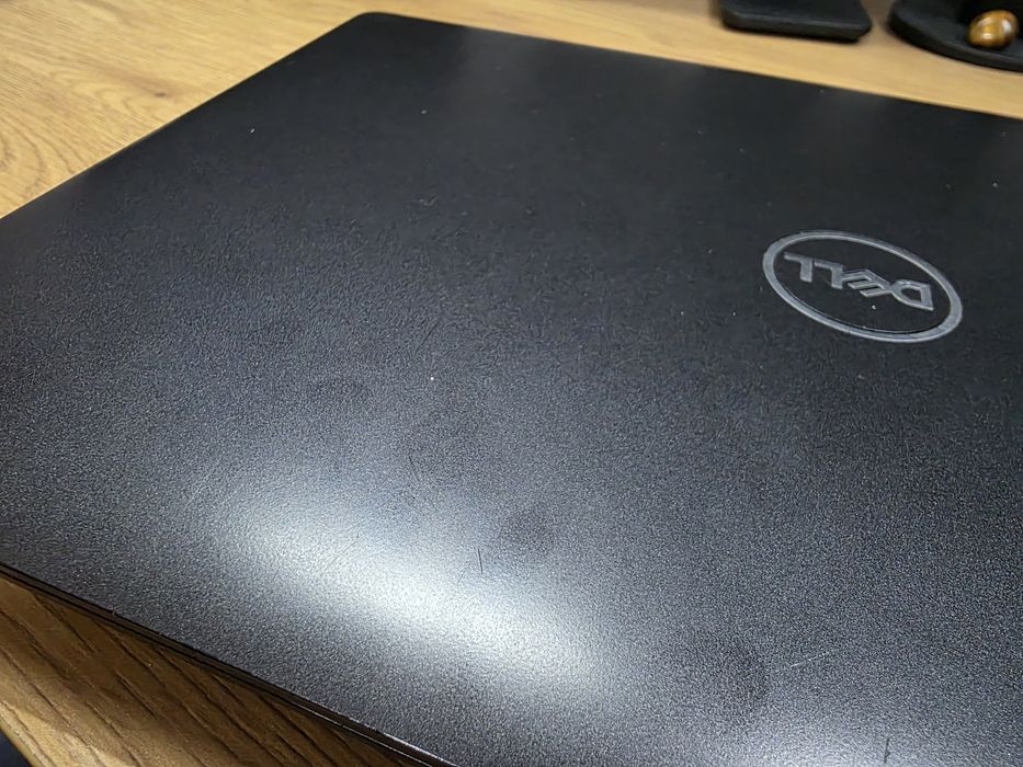 Лаптоп Dell Latitude 5400