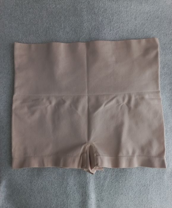 Spanx shaping panties