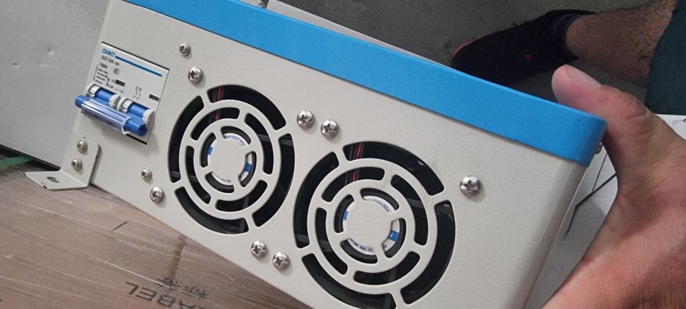 Incarcator fotovoltaic 48V 8KW 2XMPPT