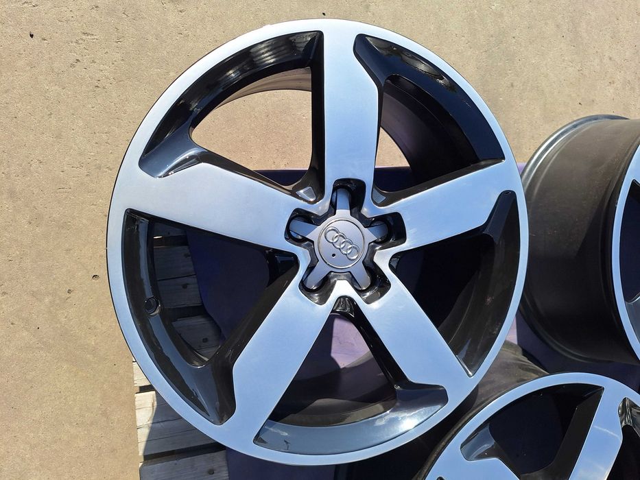 Jante Audi Q5 8.0x19 et 39 5x112 originale