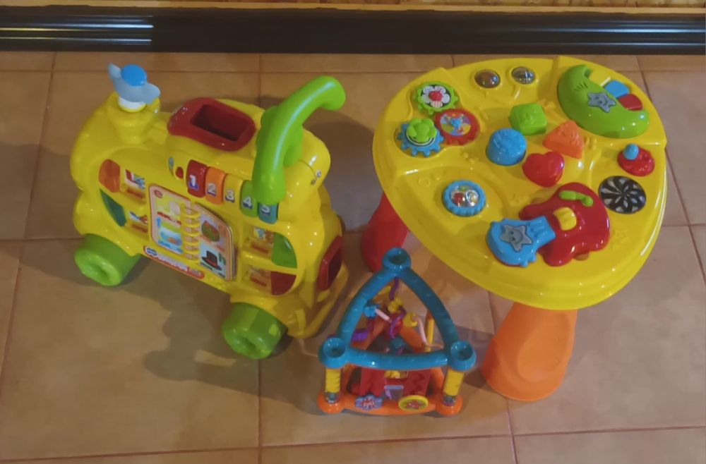 Set:Masuta activități, antemergator,joc multifunctional