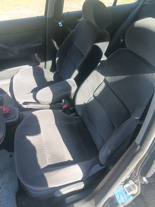 Фолксваген голф 4 (1.4/16V)НА ЧАСТИ!!!