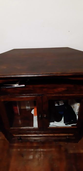 Старинен шкаф, скрин