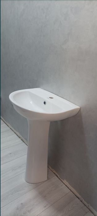 Продается унитаз и раковина