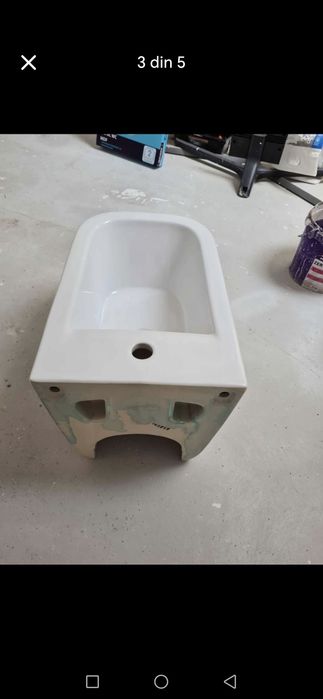 Vand 2 bideuri roca noi