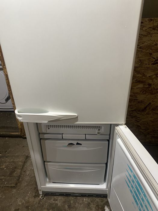 Холодильник STINOL