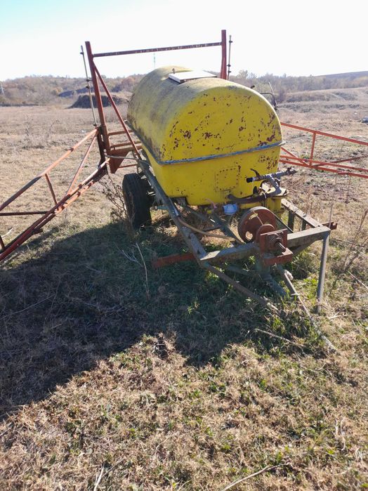 Разпродажба на трактори и селско стопанска техника