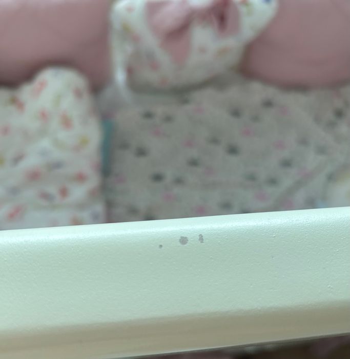 Детская кроватка белая