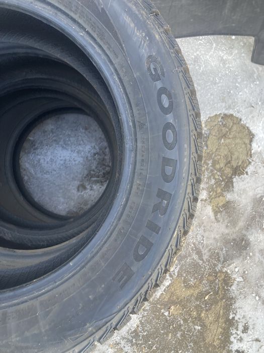 Продам шипы 205/60/16