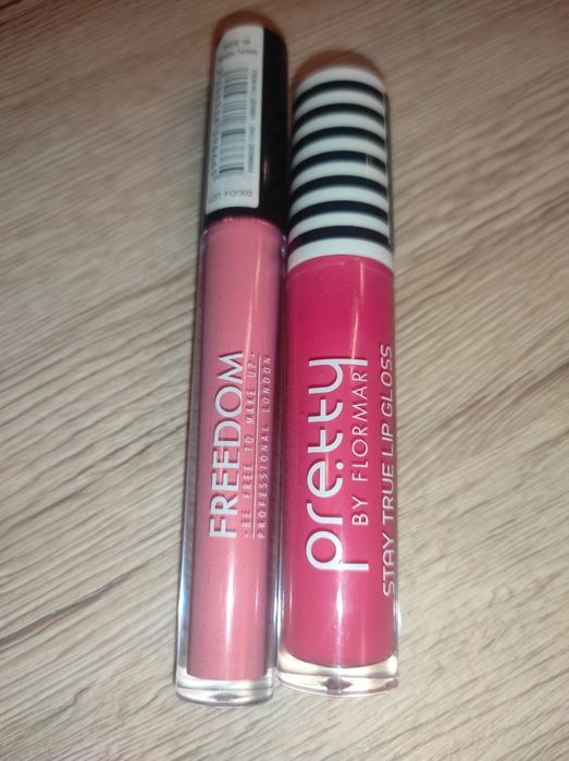 Set luciuri de buze.