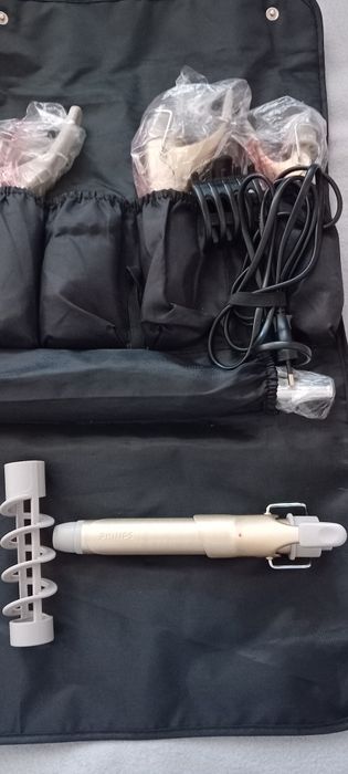 Продавам маша Philips