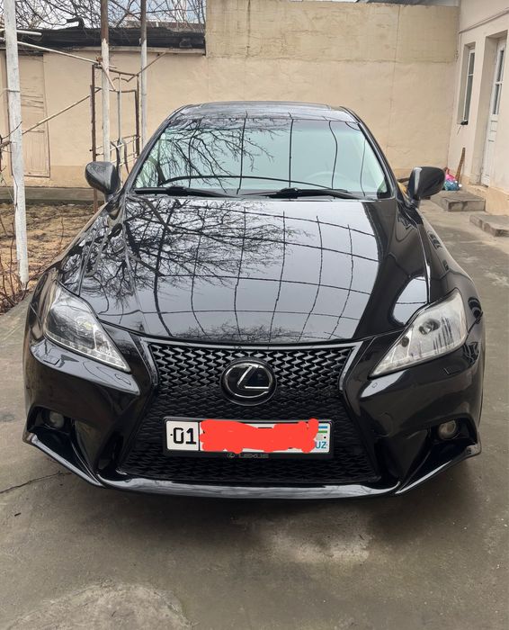 lexus is 250 sotiladi