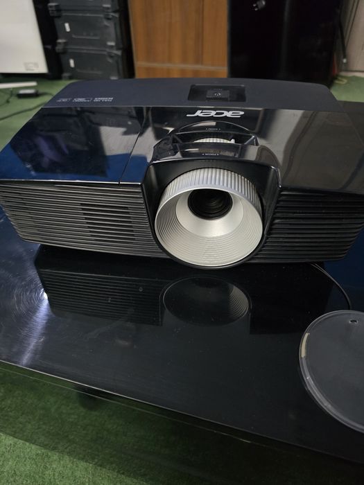 Проектор Acer p1510  в идеальном состоянии!