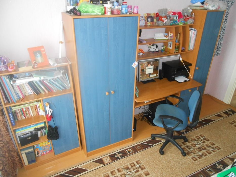 Продам стенку детскую