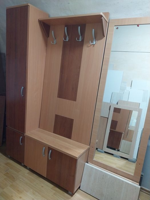 Mobilier hol în stare perfectă