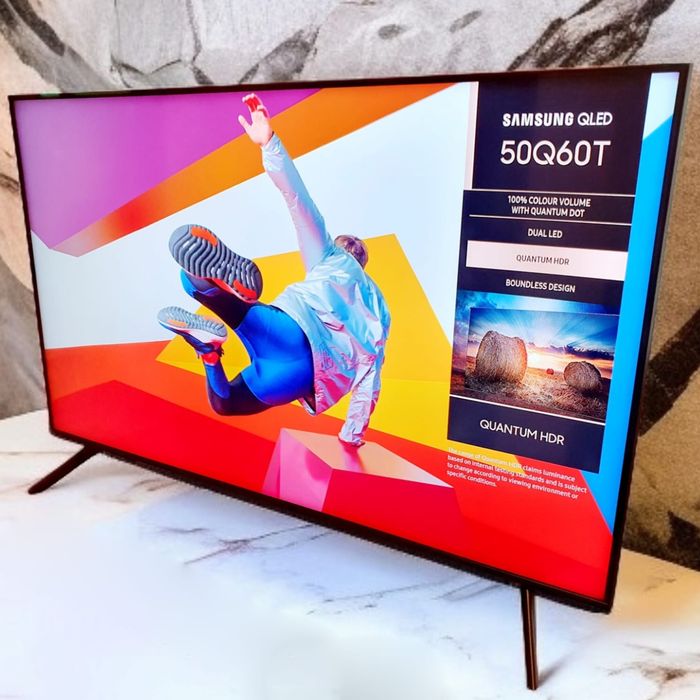 Телевизор - Samsung 50 ИНЧА - QLED - SMART TV - 4K !