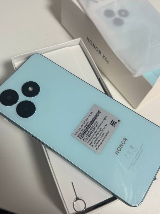 Продается телефон HONOR X5c новый