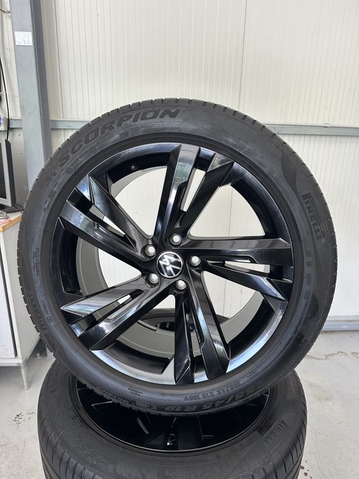 jante tiguan r line 5x112 anvelope 255 45 19 pirelli seal inside