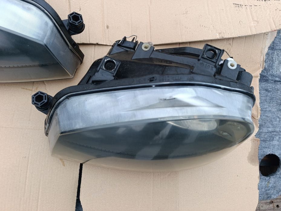 Фарове Сеат Ароса / Seat Arosa