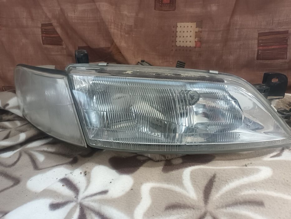 Opel vectra B  Фарове