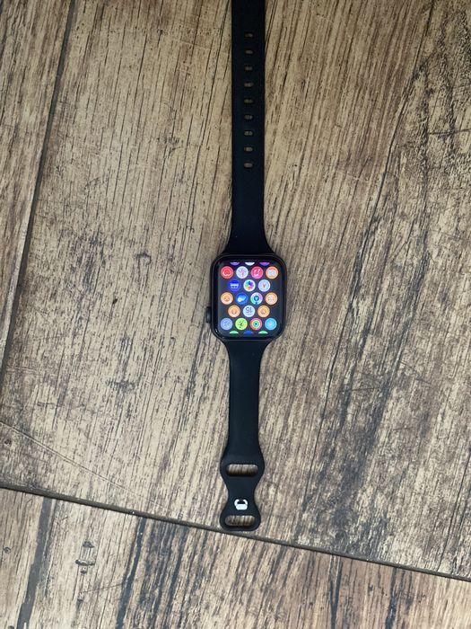 Apple Watch Series 6 (GPS) cu carcasă de 40 mm din aluminiu