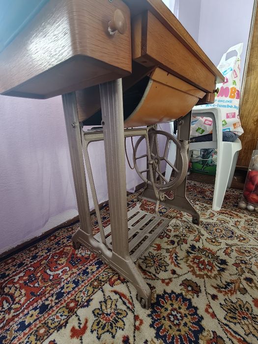 Стара шевна машина