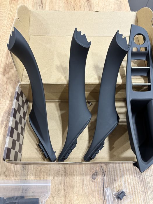 Комплект конзола, дръжки и копче BMW f10