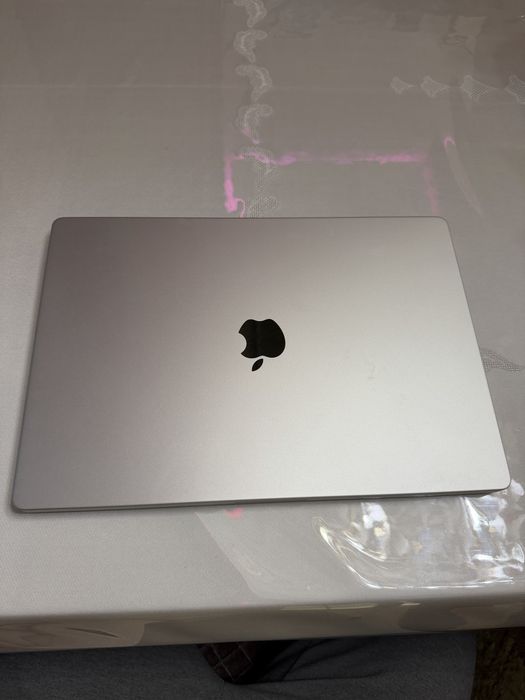 Macbook pro 16 m4 max.