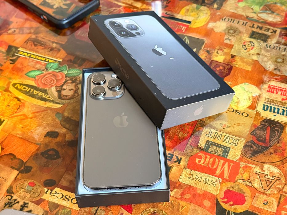 iPhone 13 PRO - 256GB - Negru / Graphite - iOS 18.7.2 - Baterie 100%
