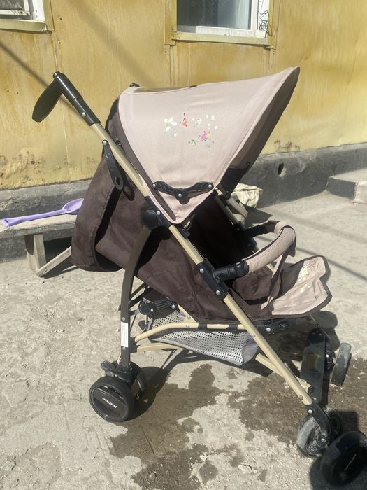 Срочно продам детскую коляску