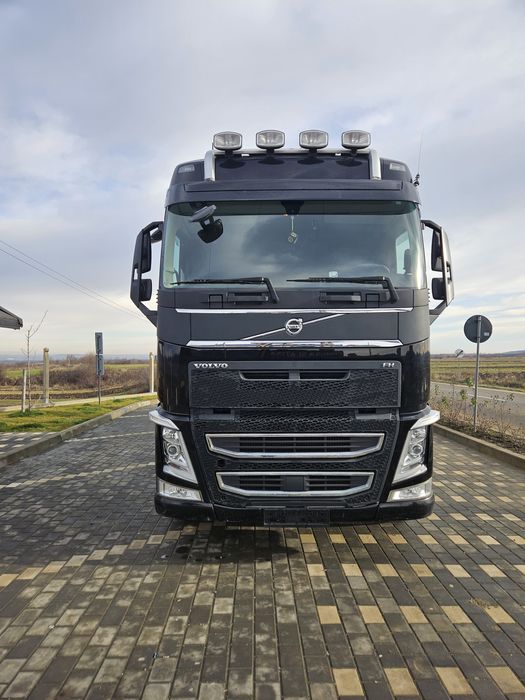 Volvo forestier cu macara longlift 125