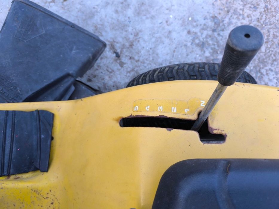 Моторни косачки 2 бр.