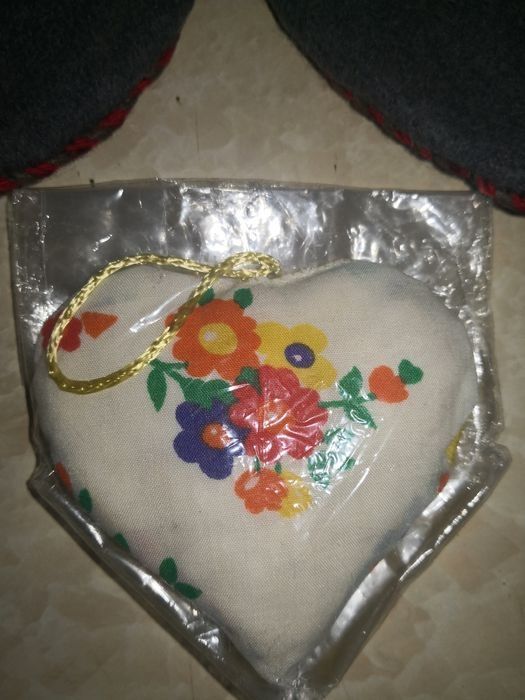 Продавам,Ръчно изработени пантофи, терлъци”с вплетени, Етно” мотиви