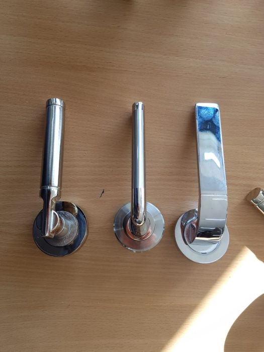 Accesorii usi metalice/termopan (feronerie-broasca-butuc-shield etc.)