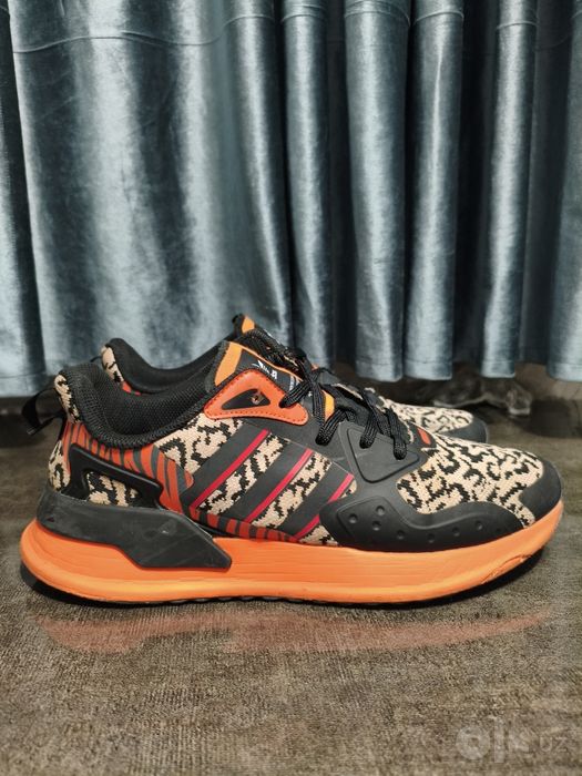 Оригинальные кроссовки Adidas