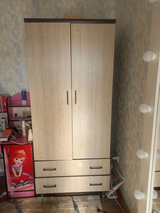 Продаю шкафы и кухонный гарнитур