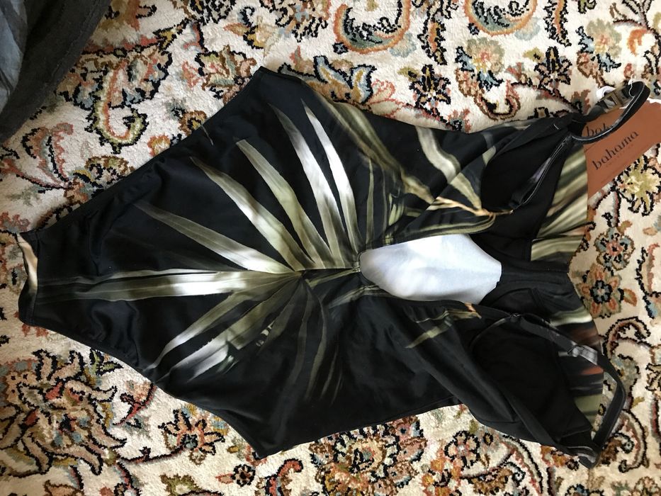 Сплошной купальник италия