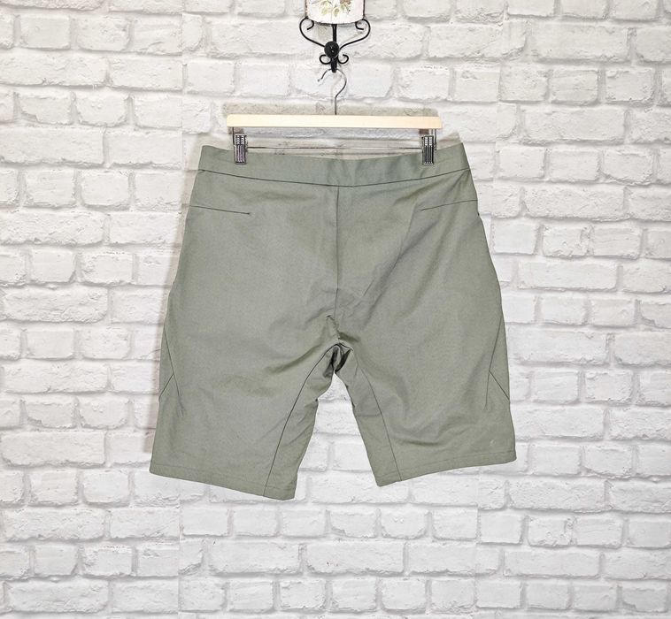 NIKE Оригинални мъжки къси панталони размер  34  НОВИ