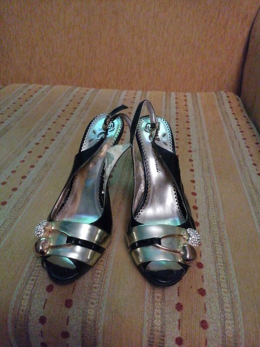 Туфли 37 размер (23,5)