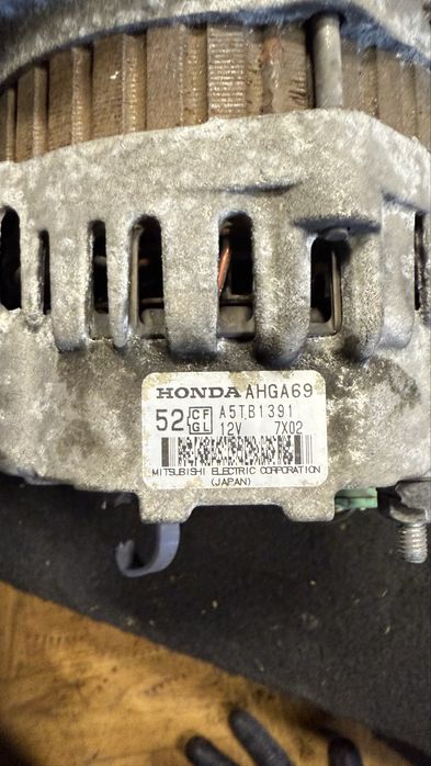 Динамо Алтернатор/ Honda Civic 8 / 1.4 i / 83к.с./ 2010г.