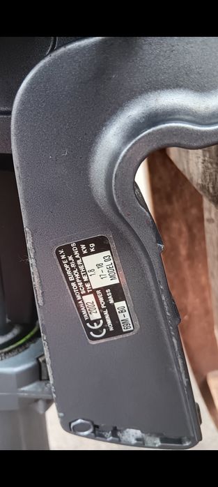 YAMAHA four stroke 2,5k.c
