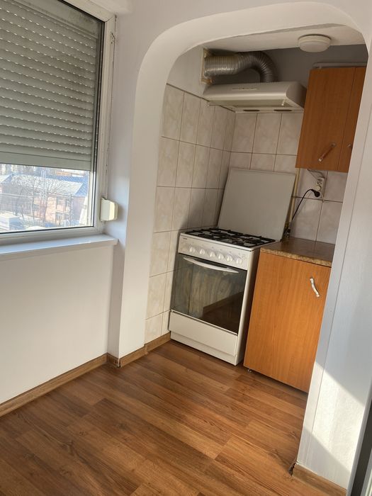Inchiriez apartament 2 camere,