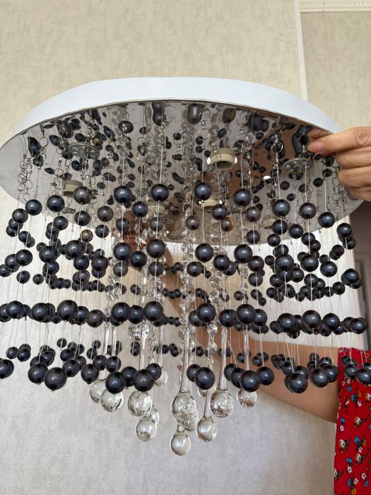 Продается люстра