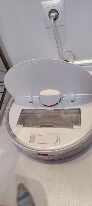 Продам робот пылесос