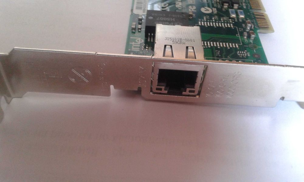 Серверная сетевая карта Intel Pro 1000 MT.